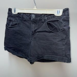 Refuge black shorts